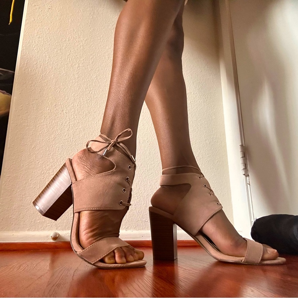 Tan Chonky Heeled Sandals